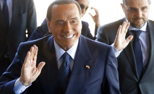 «Όχι» στον Κοταρέλι από Μπερλουσκόνι – «Ναι» από το PD